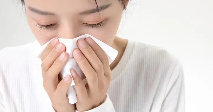 鼻塞、喉咙有痰？可能是慢性鼻炎在作祟！快试试这个方法缓解不适！